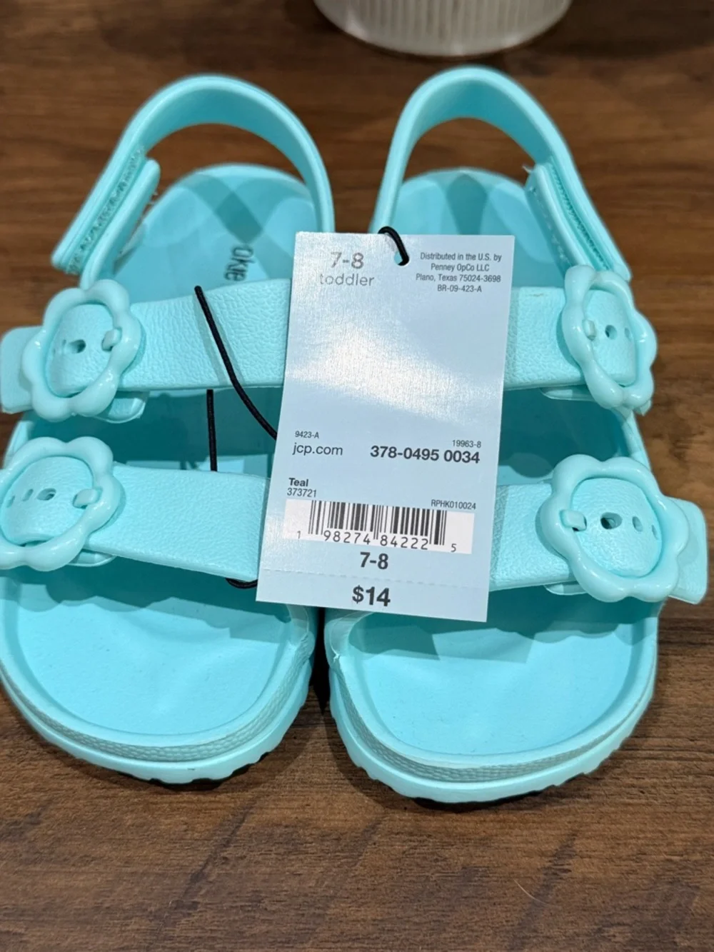 Okie dokie toddler girls sandals in teal size 7-8. Sandals are dirty